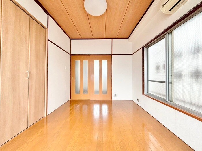 物件内観写真16　(居室)