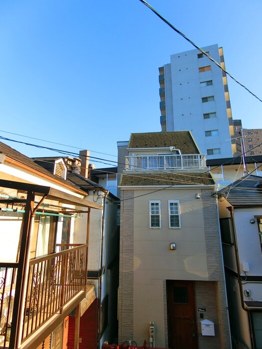 物件内観写真16　(室内からの展望)