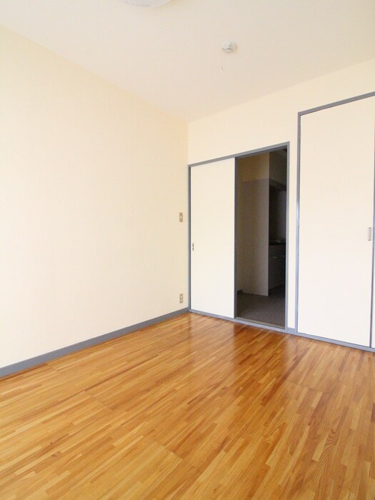 物件内観写真16　(居室)