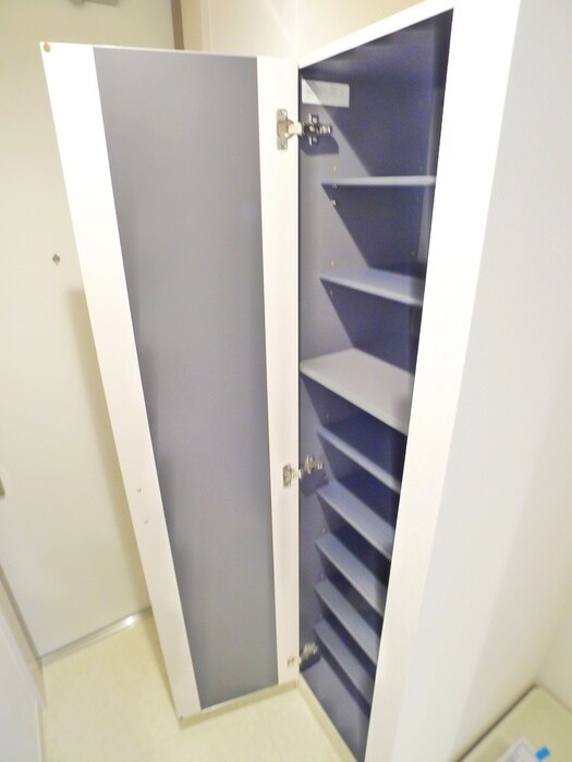 物件内観写真18　(靴箱)