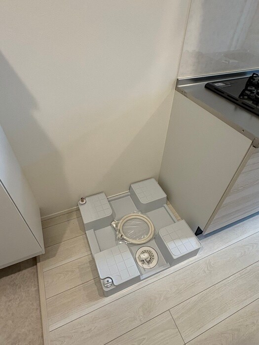 物件内観写真6　(洗濯機置場)