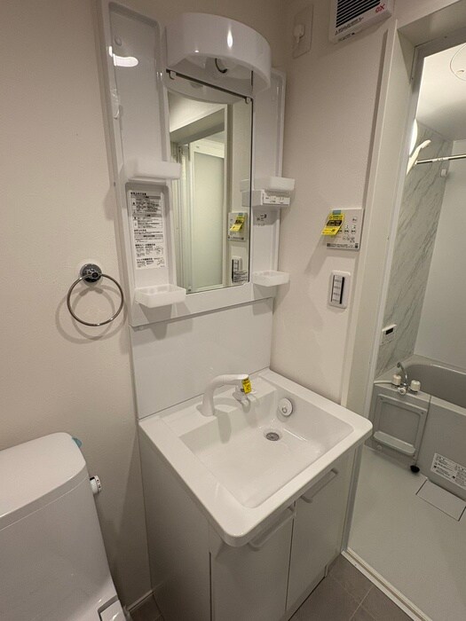 物件内観写真8　(洗面)