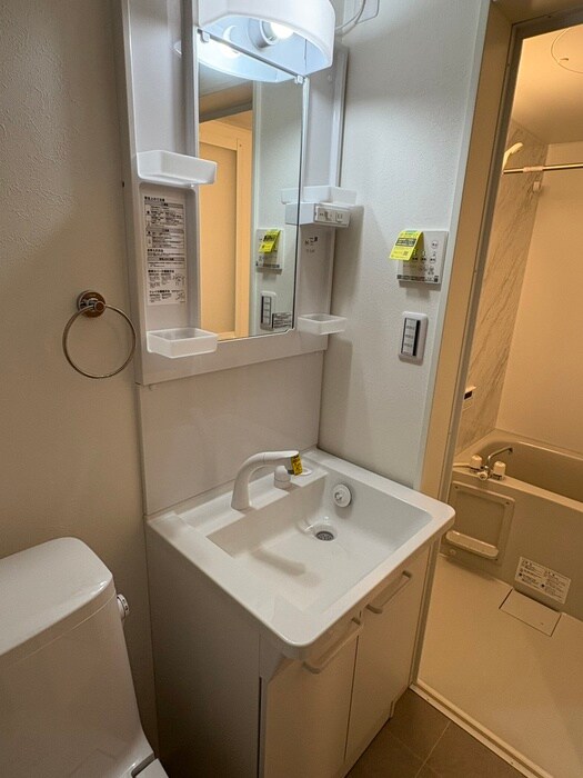 物件内観写真8　(洗面)