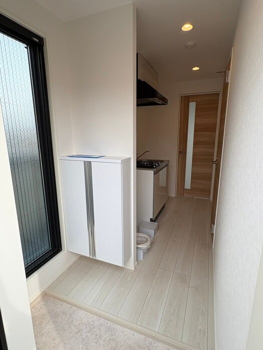 物件内観写真10　(玄関)