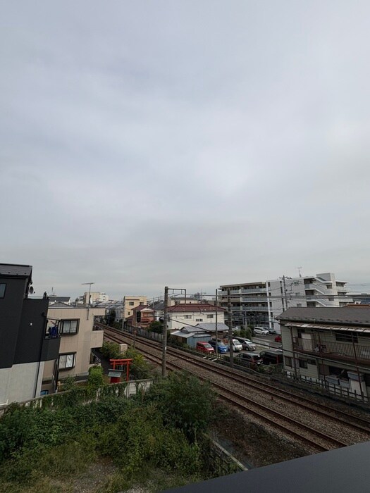 物件内観写真12　(室内からの展望)