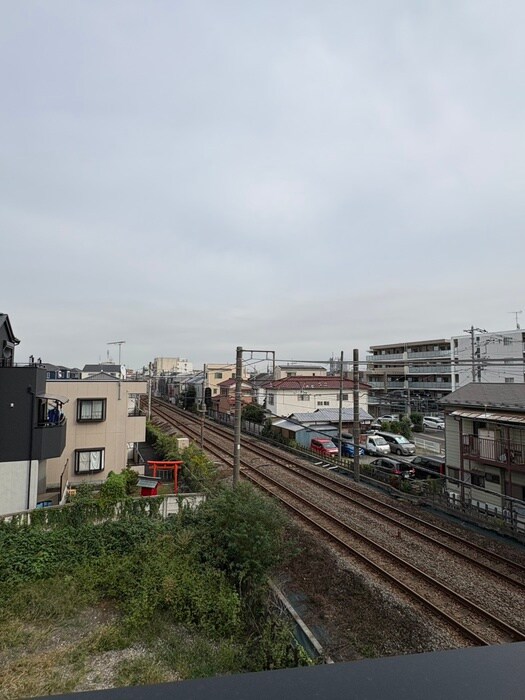 物件内観写真12　(室内からの展望)