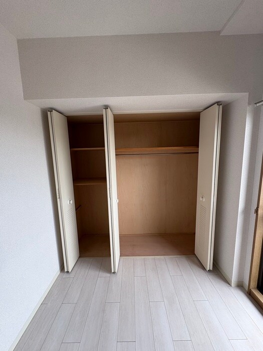 物件内観写真13　(収納)