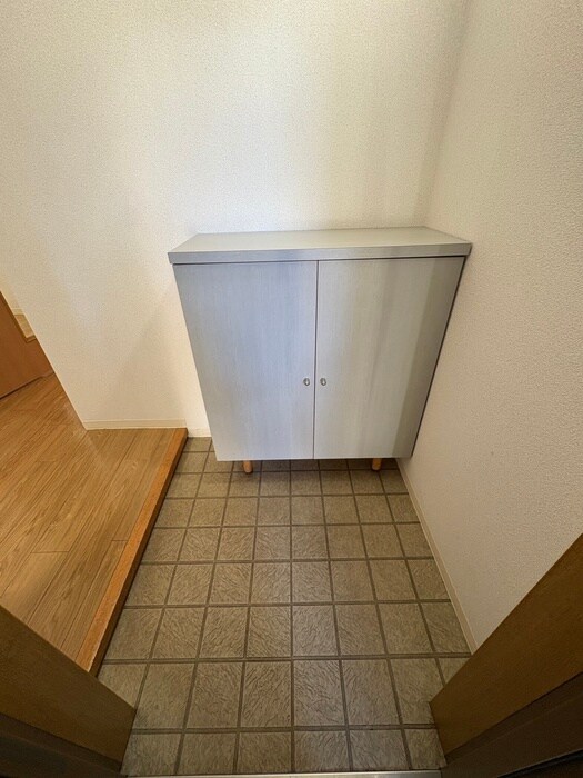 物件内観写真14　(玄関)