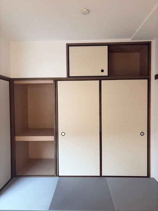 物件内観写真21　(収納)