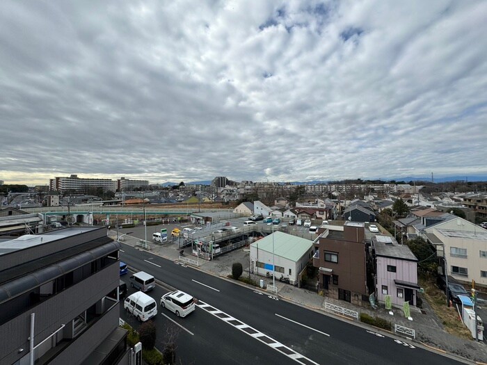 物件内観写真14　(室内からの展望)