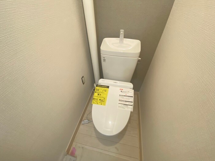 物件内観写真8　(トイレ)