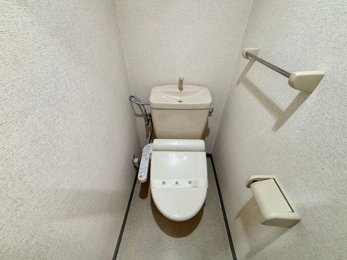 物件内観写真11　(トイレ)