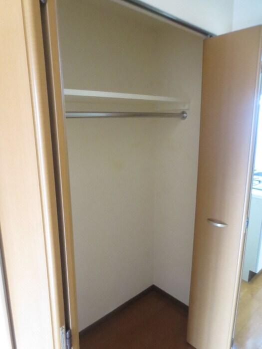 物件内観写真13　(収納)