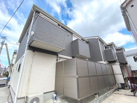 ＡＤＥＡＭ井の頭外観写真