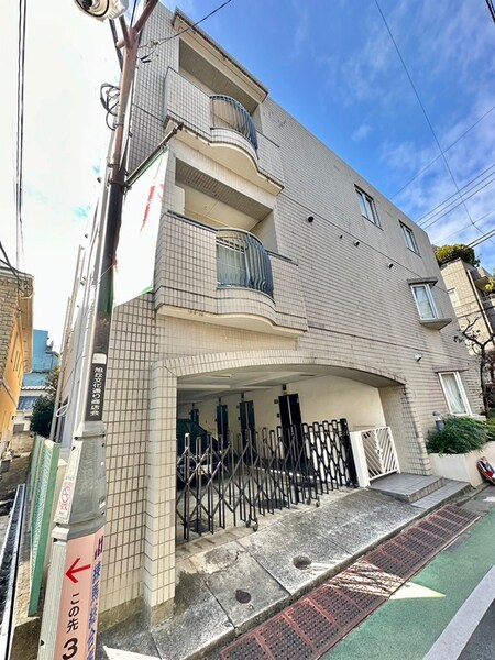 椿マンション外観写真