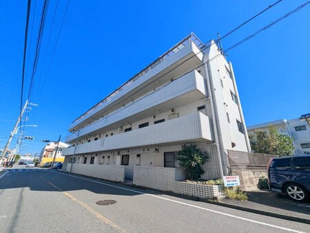 市川マンション外観写真