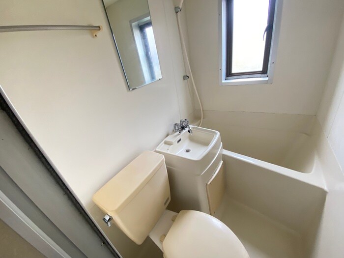 物件内観写真12　(洗面)