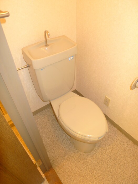 物件内観写真14　(トイレ)