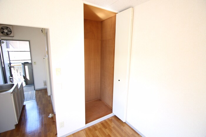 物件内観写真9　(収納)