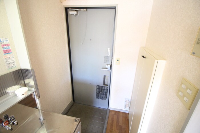 物件内観写真21　(玄関)