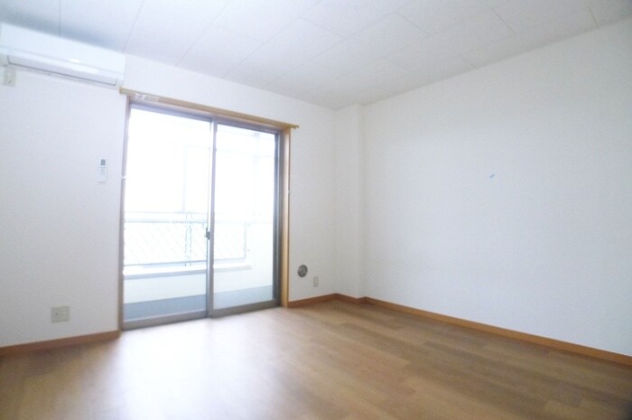 物件内観写真11　(居室)