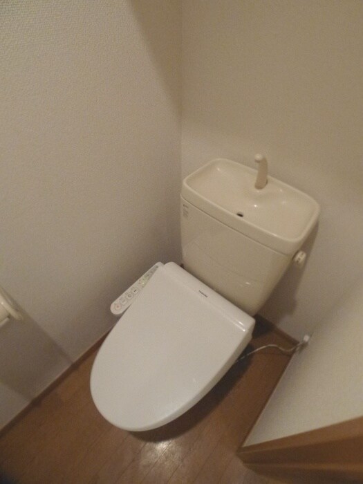 物件内観写真16　(トイレ)