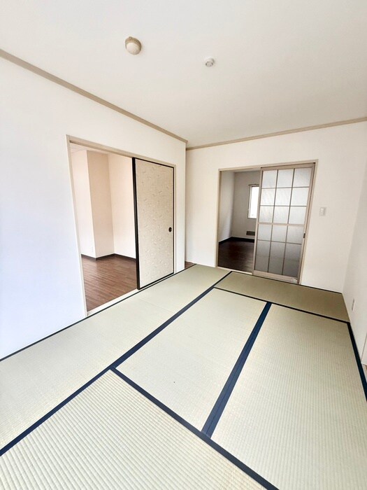 物件内観写真8　(居室)