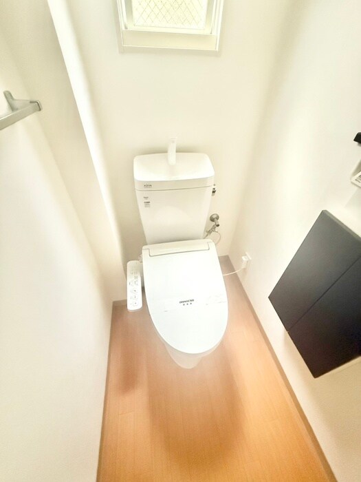 物件内観写真12　(トイレ)