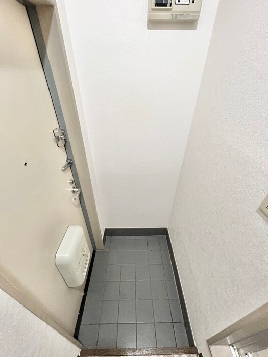 物件内観写真15　(玄関)