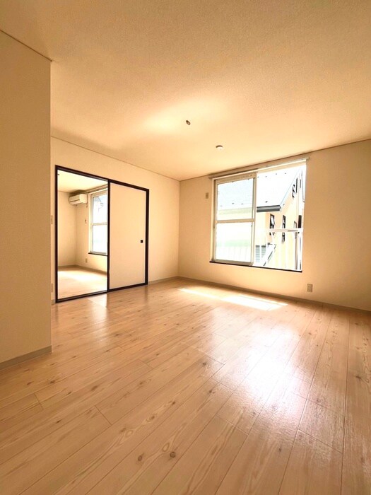 物件内観写真5　(居室)