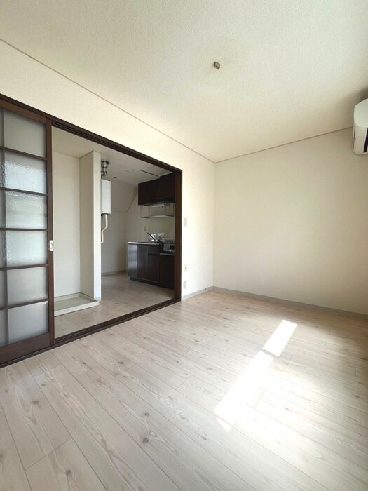 物件内観写真14　(居室)