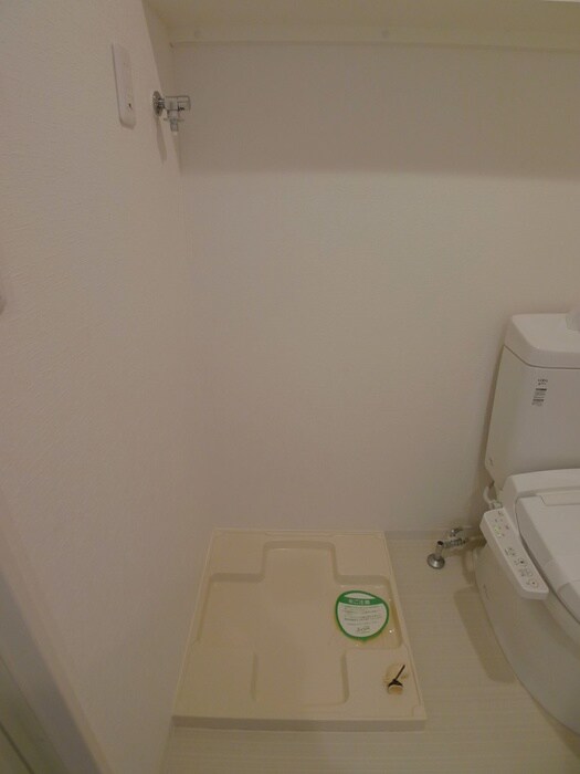 物件内観写真18　(洗濯機置場)