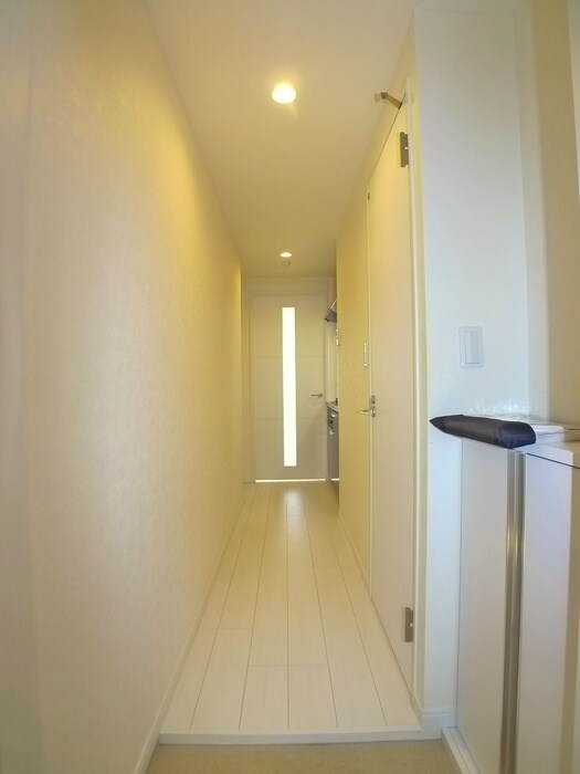 物件内観写真20　(廊下)