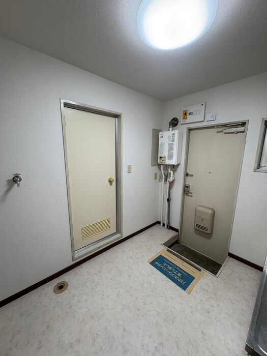 物件内観写真10　(居室)