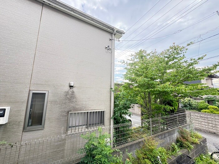 物件内観写真16　(室内からの展望)