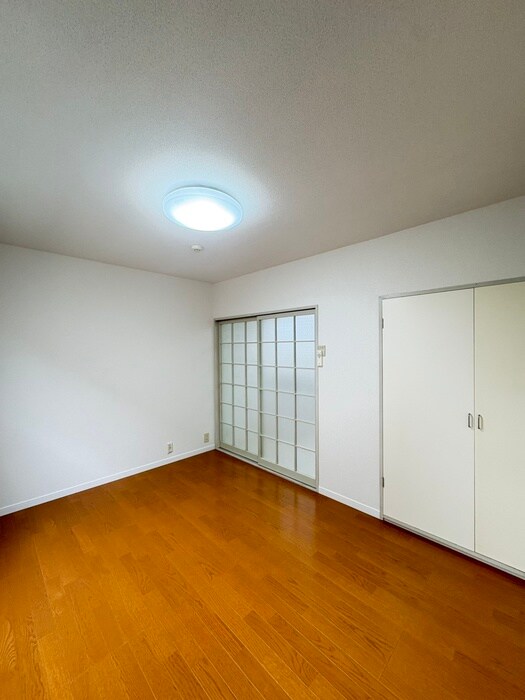 物件内観写真18　(居室)