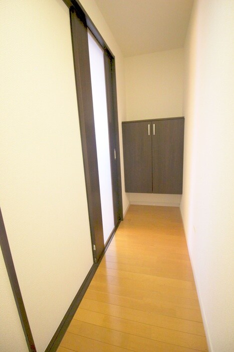 物件内観写真20　(廊下)