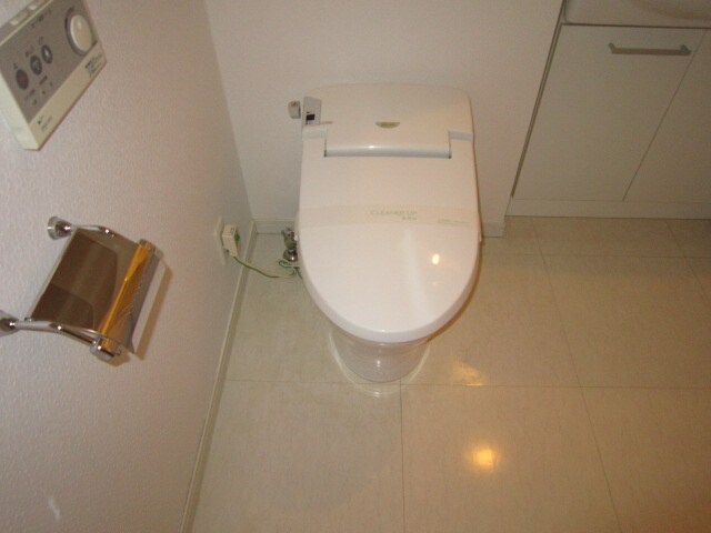 物件内観写真10　(トイレ)