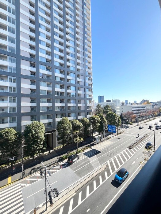 物件内観写真16　(室内からの展望)