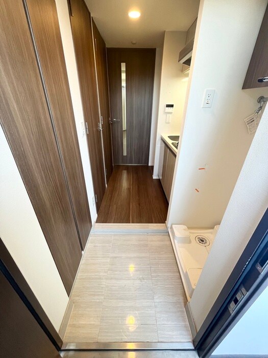 物件内観写真18　(玄関)