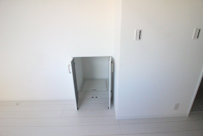 物件内観写真13　(収納)