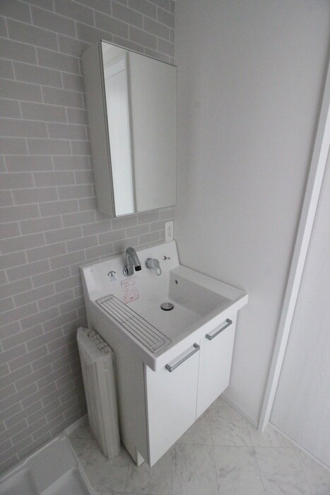 物件内観写真16　(洗面)