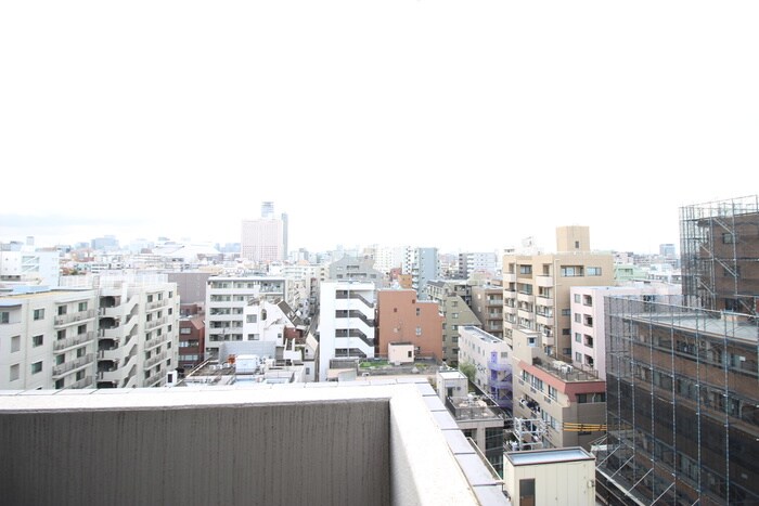 物件内観写真20　(室内からの展望)