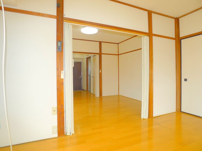 物件内観写真9　(居室)