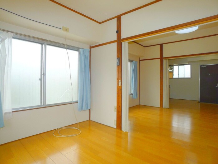 物件内観写真10　(居室)