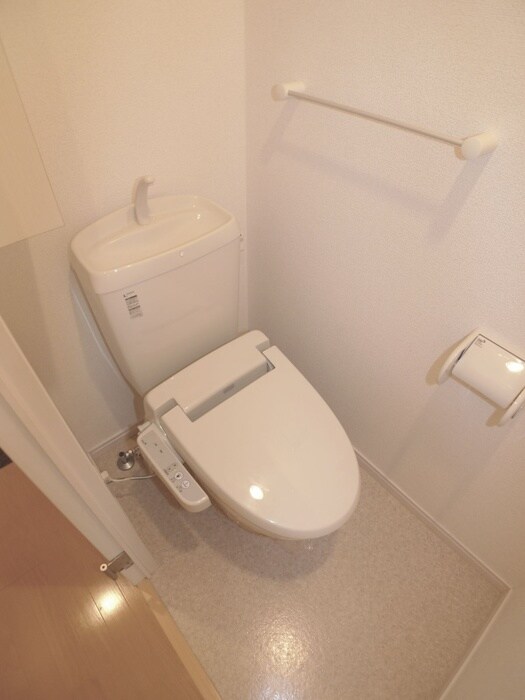 物件内観写真12　(トイレ)