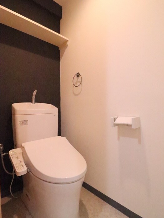 物件内観写真14　(トイレ)