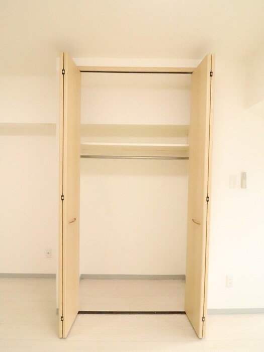 物件内観写真15　(収納)