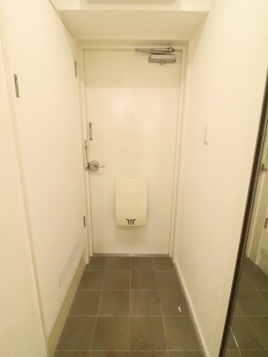 物件内観写真18　(玄関)