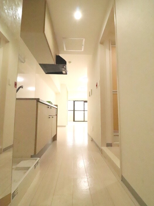 物件内観写真20　(廊下)